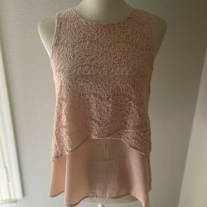 Monteau lacy top